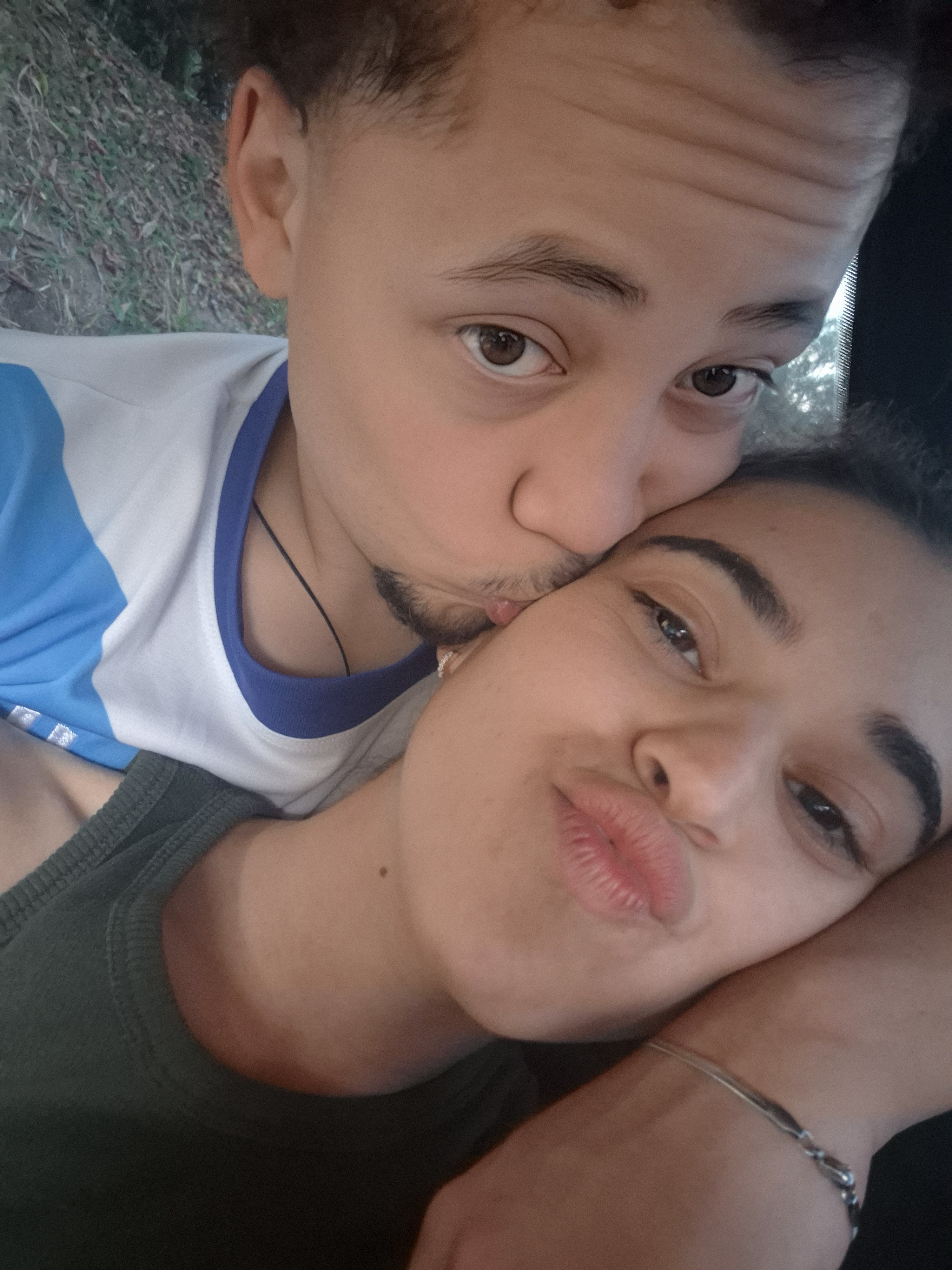 Fotografia de nós dois juntos em um momento tranquilo